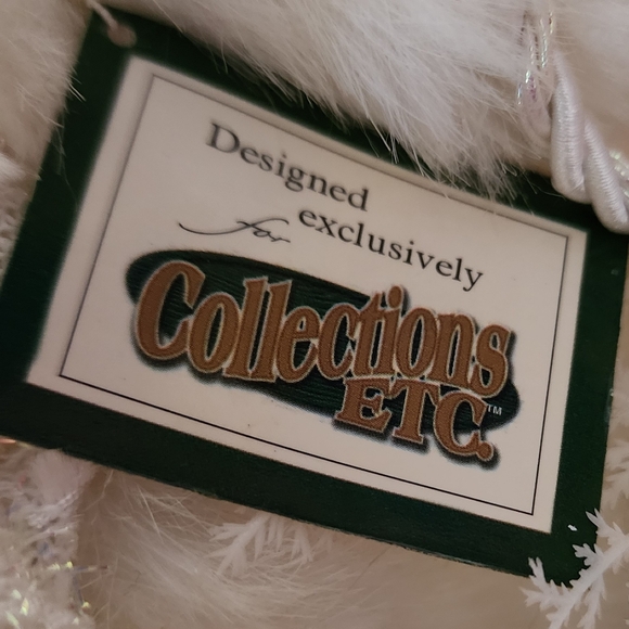 NIB HERITAGE SIGNATURE COLLECTION PORCELAIN DOLL IN SLEIGH WINTER BABY CHARITY - Picture 7 of 10